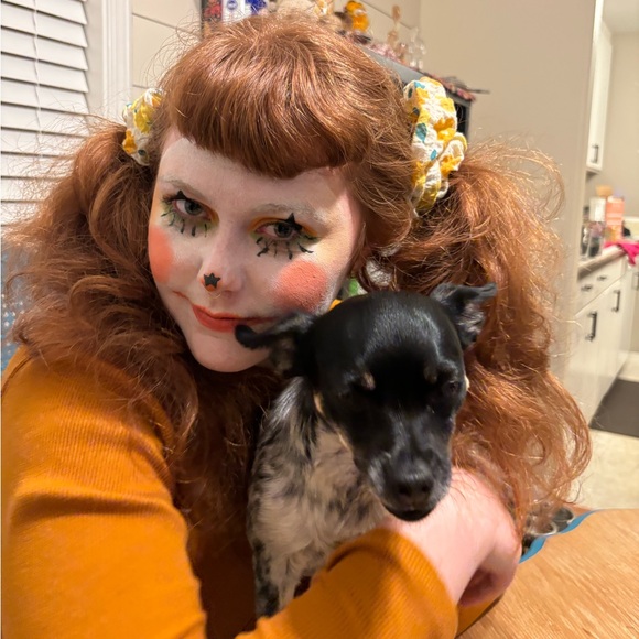 Meet your Posher, Amber - Picture 8 of 10